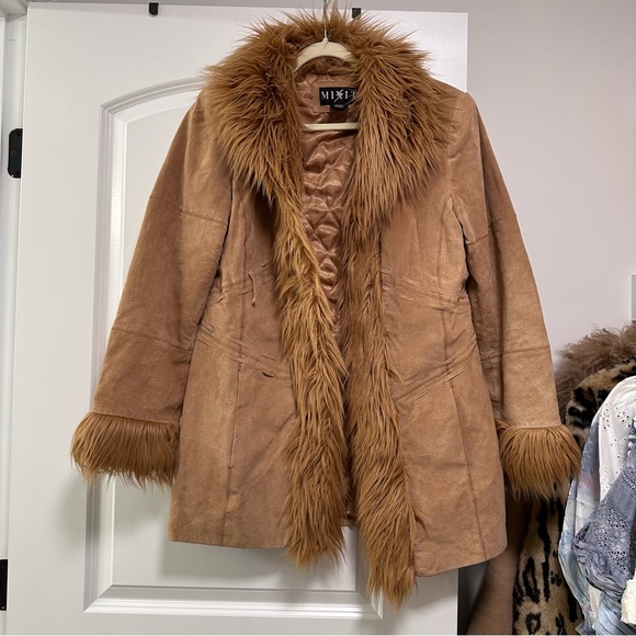 ✨ PENNY LANE COAT - Picture 2 of 4